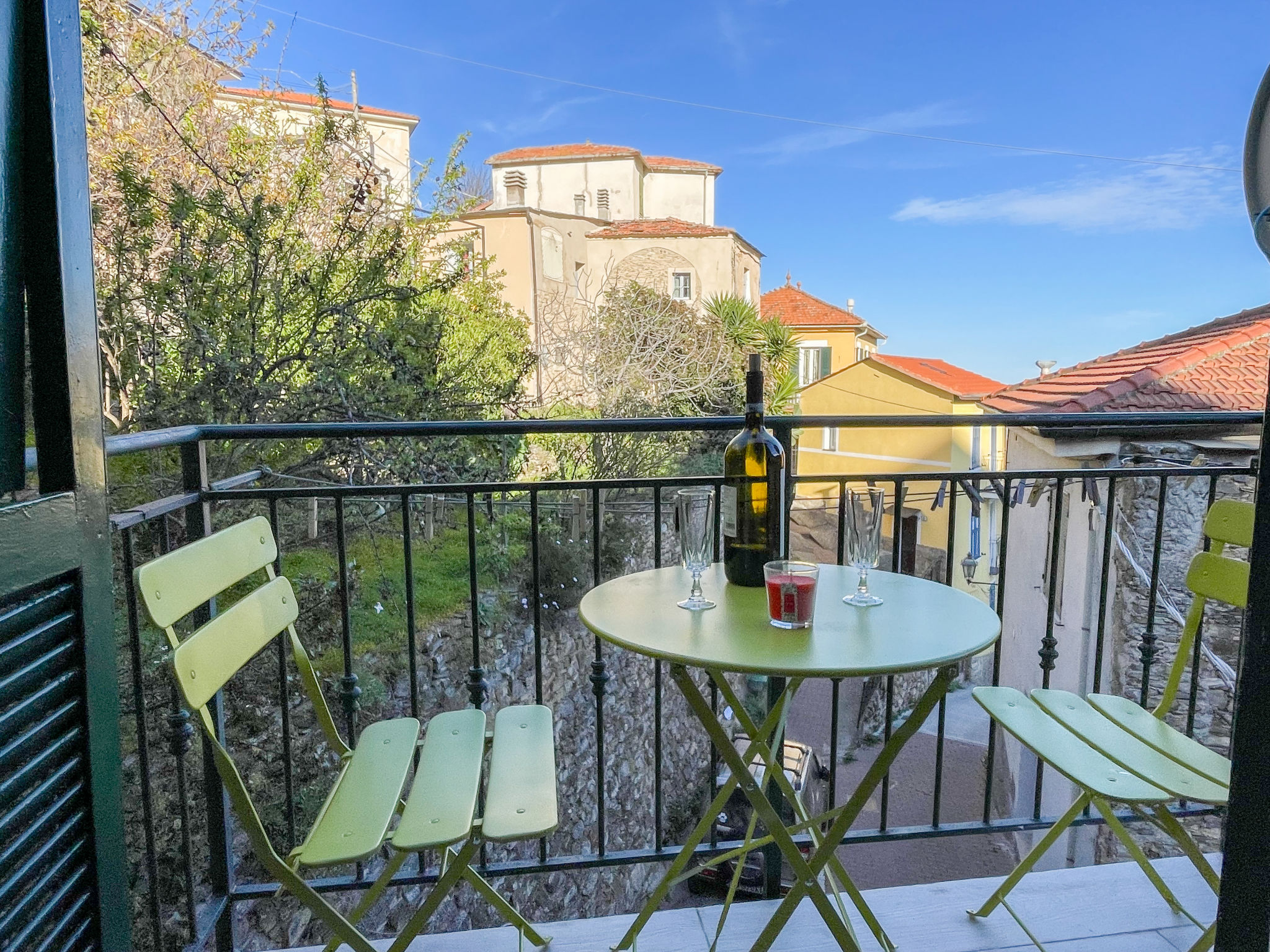 Ferienhaus in Pietrabruna (Italien) und 2 Hunde erlaubt