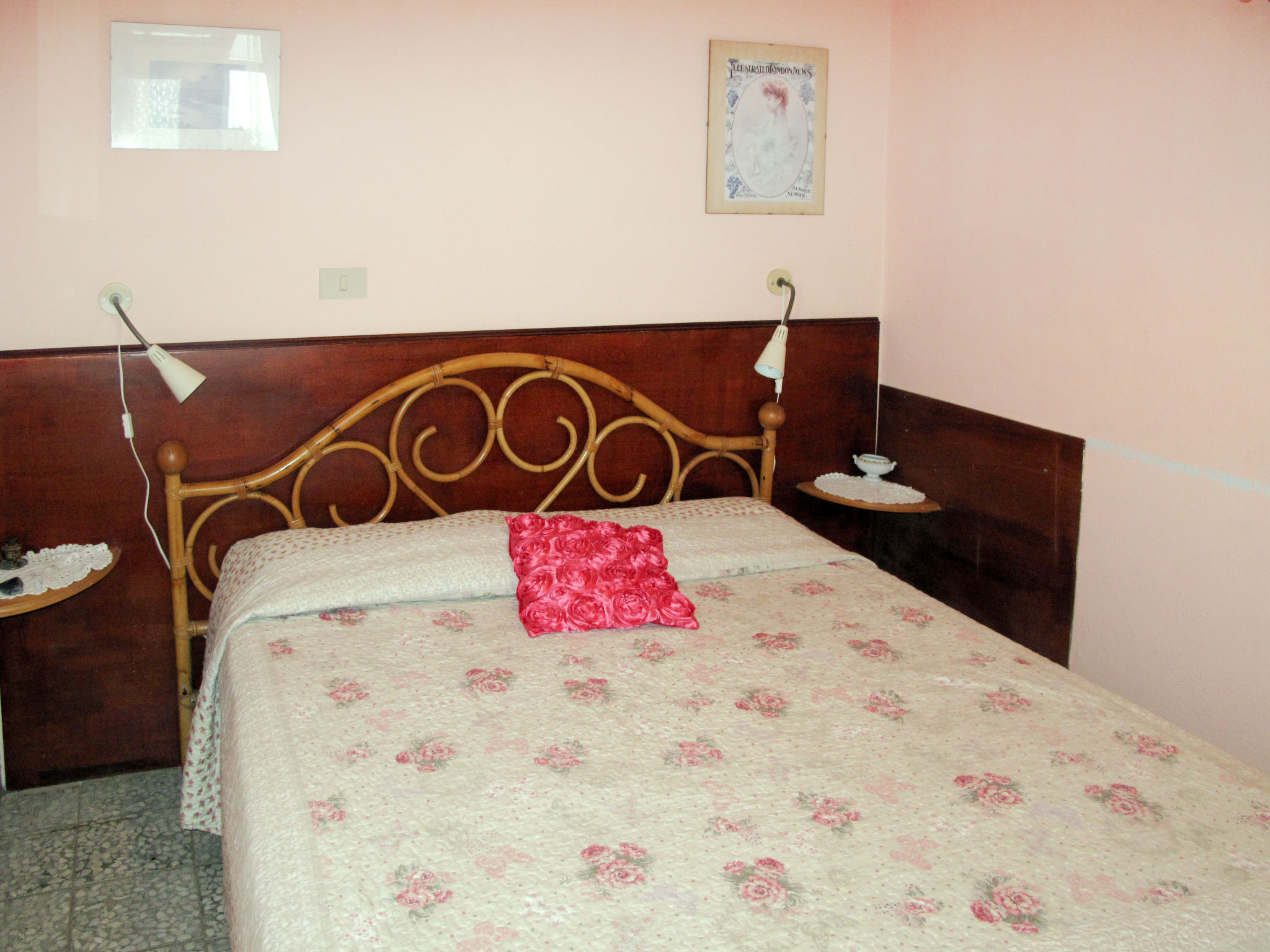 Photo of Ketty (SLR110)