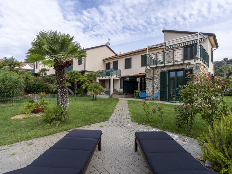 Search and Stay destination Piani-Ciapin, Liguria - Italy from AU$ 306. Le Margherite