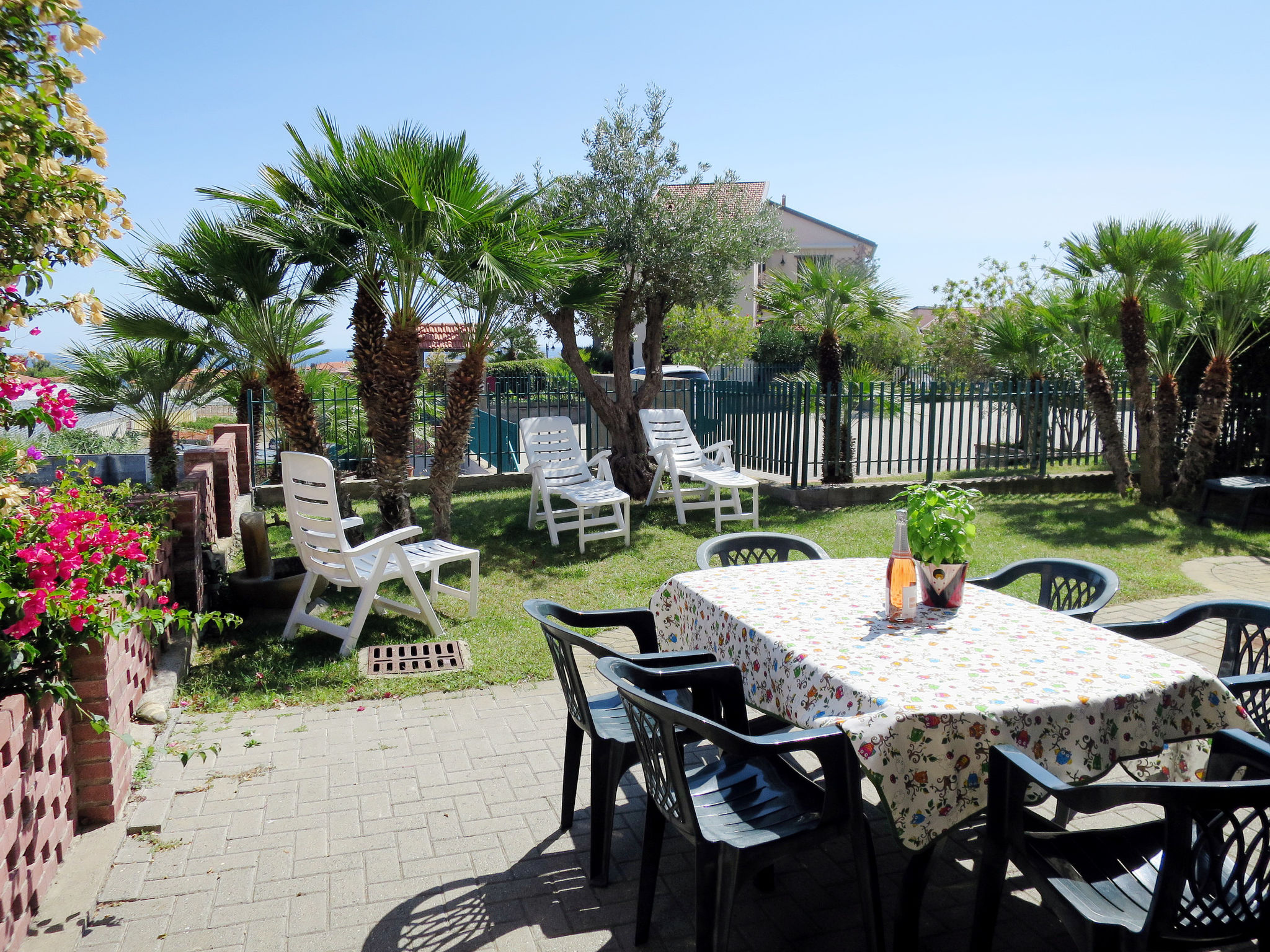 Photo of Le Margherite (SLR264)