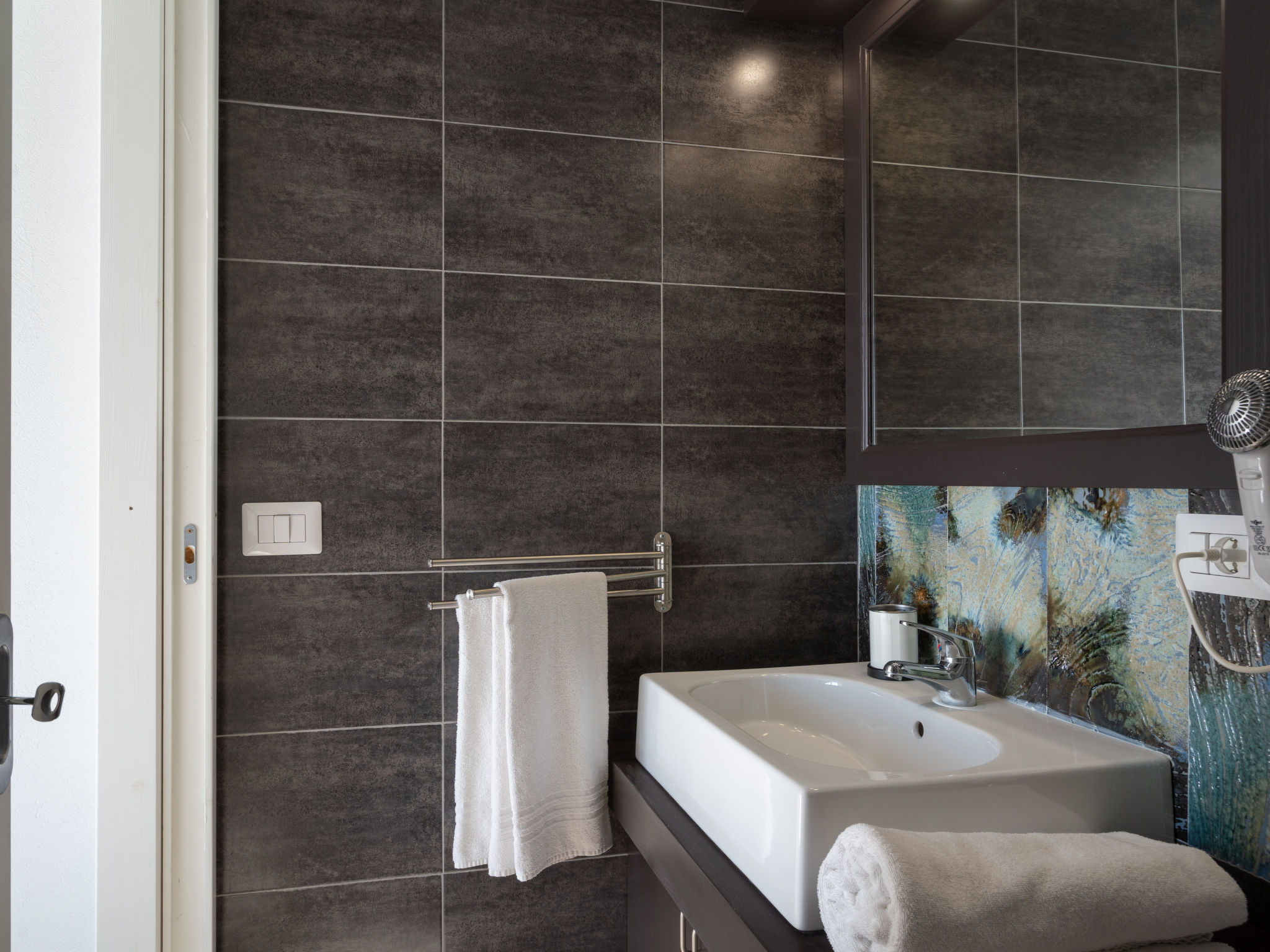 Photo of Bouganvilla (SLR402)