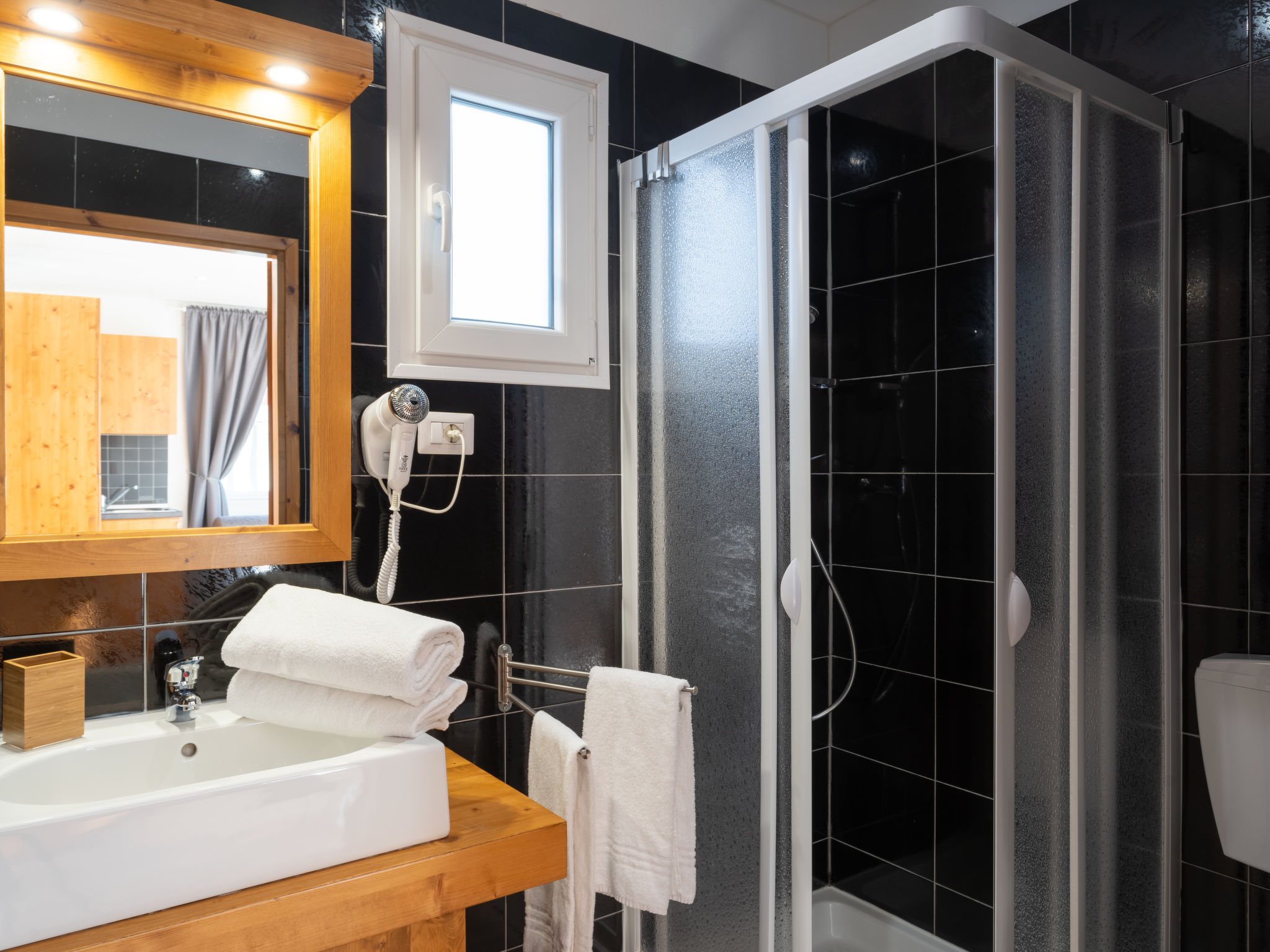 Photo of Magnolia (SLR405)