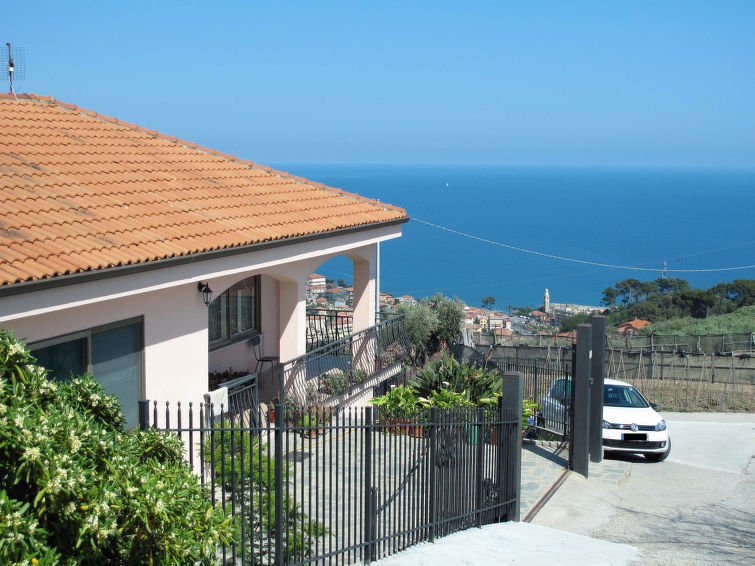 7-persoons appartement met zeezicht in San Lorenzo al Mare in San Lorenzo al Mare