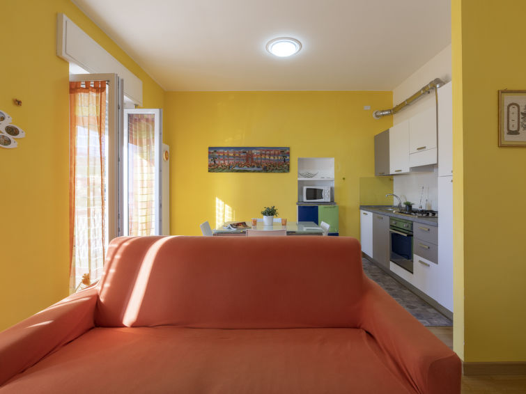 Search and Stay destination San Lorenzo al Mare, Liguria - Italy from AU$ 218. Tramonto a casa di Matteo