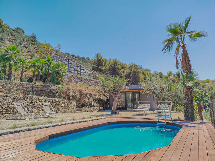 2-persoons luxe villa met privézwembad in San Lorenzo al Mare in San Lorenzo al Mare