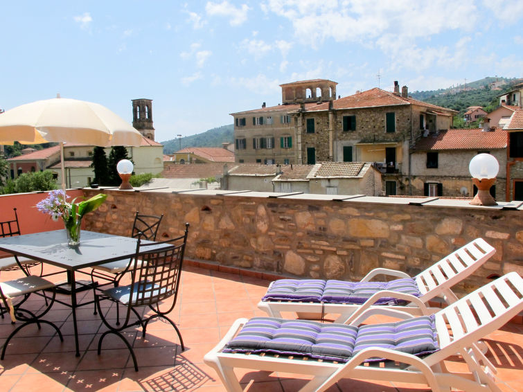 Search and Stay destination Dolcedo, Liguria - Italy from AU$ 184. Casa del Cavaliere