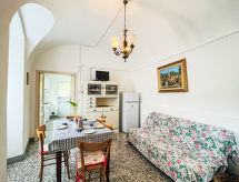 Casa Petrella (DOL137)