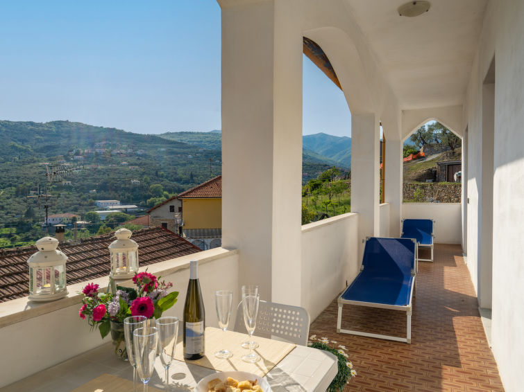 Search and Stay destination Isolalunga, Liguria - Italy from AU$ 152. Casa Daiana (DOL200)