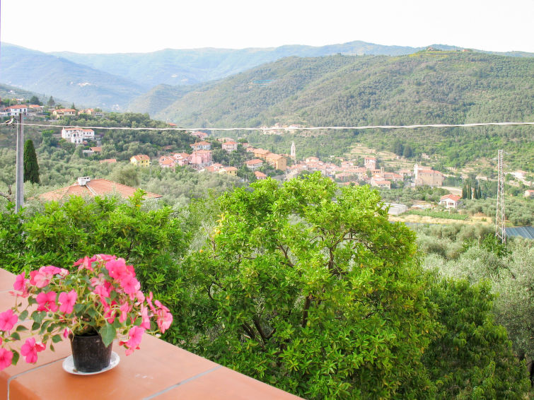 Search and Stay destination Costa Carnara, Liguria - Italy from AU$ 78. Marisa (DOL126)