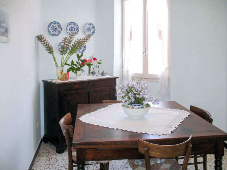 Search and Stay destination Costa Carnara, Liguria - Italy from AU$ 78. Marisa (DOL126)