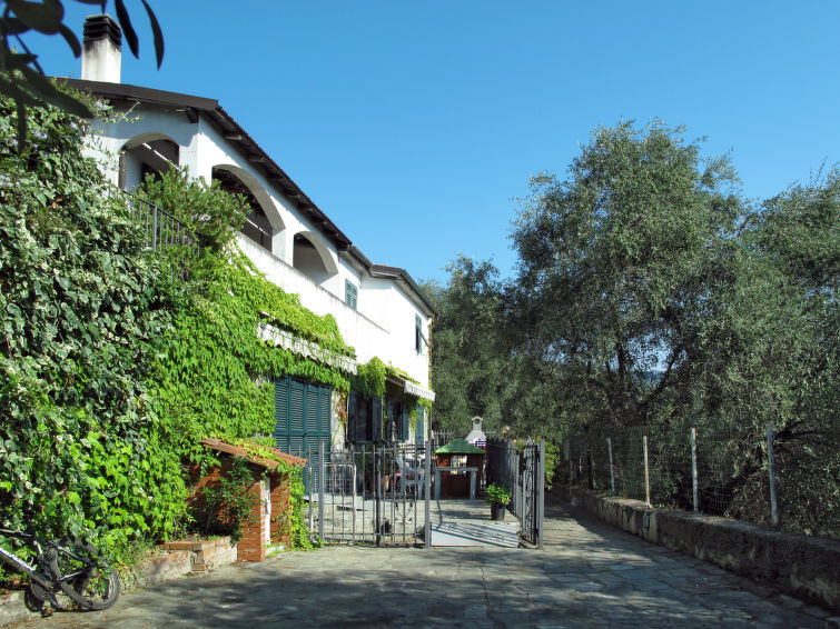 Search and Stay destination Provincia di Imperia, Liguria - Italy from AU$ 105. Giulia (DOL236)