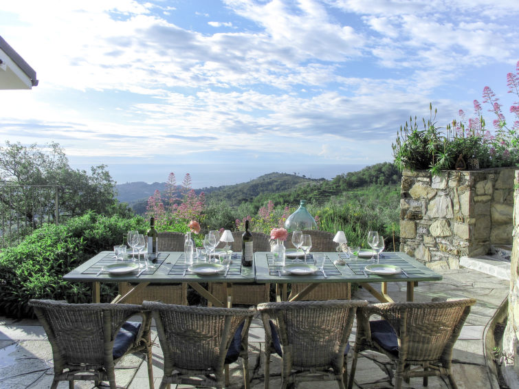 Search and Stay destination Provincia di Imperia, Liguria - Italy from AU$ 388. Settimo Cielo (DOL400)