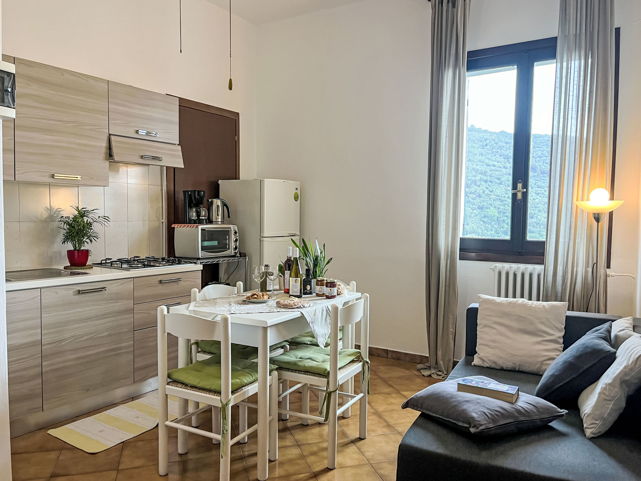 Kitchen / Dining Room