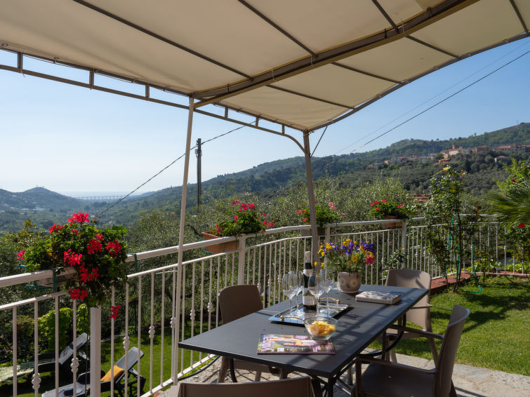 Search and Stay destination Dolcedo, Liguria - Italy from AU$ 163. Villa Paradiso (DOL191)