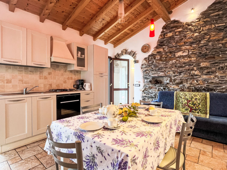 8-persoons vrijstaand vakantiehuis in Valloria in Valloria, Lodi