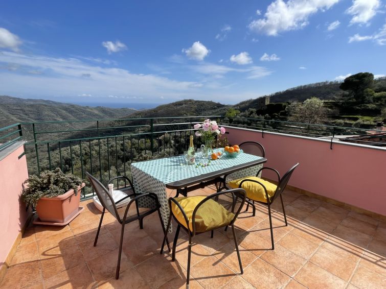 4-persoons appartement Superba Vista met zeezicht in Valloria in Valloria, Lodi