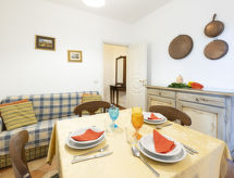 Zonnig appartement met zwembad op 1 km van strand in Imperia - thumbnail 6