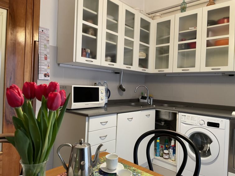 Search and Stay destination Imperia, Liguria - Italy from AU$ 232. Via Pirinoli