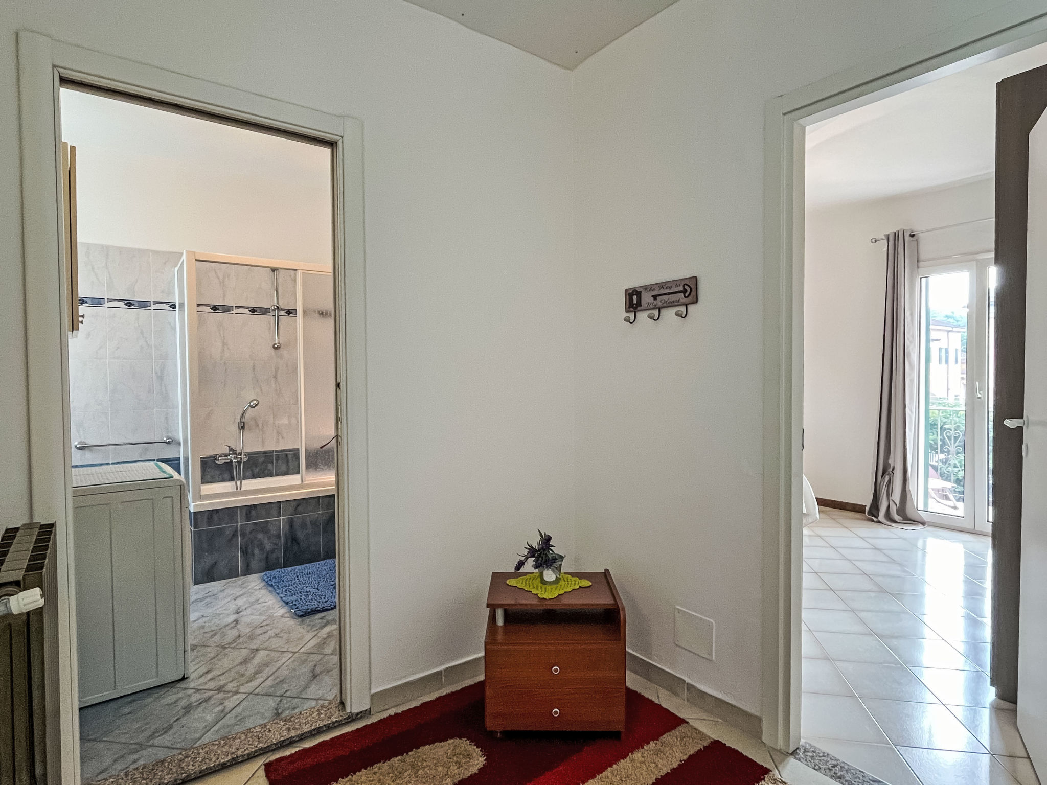 Tra Mare e Collina-Inside