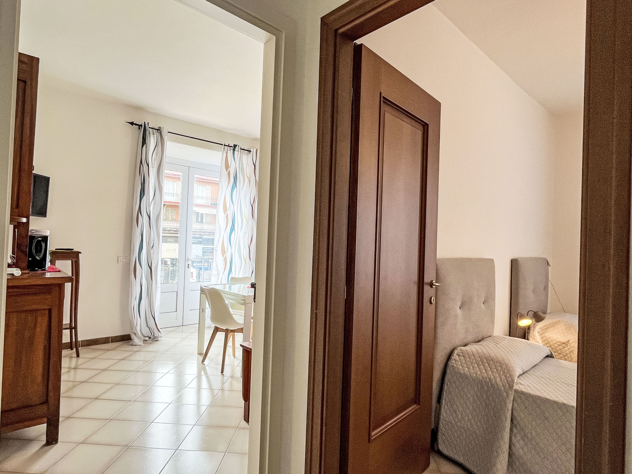Tra Mare e Collina-Inside