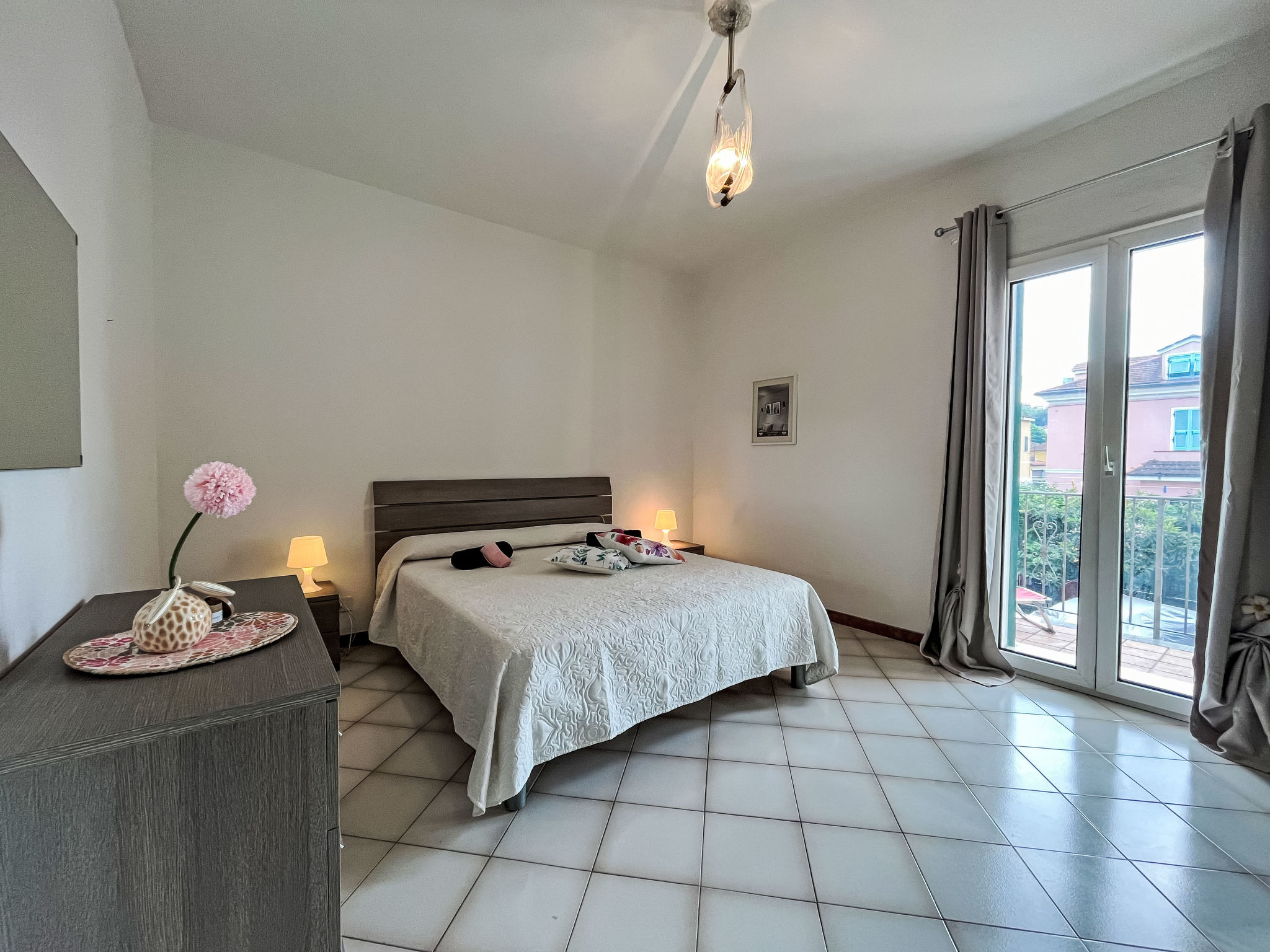 Tra Mare e Collina-Inside