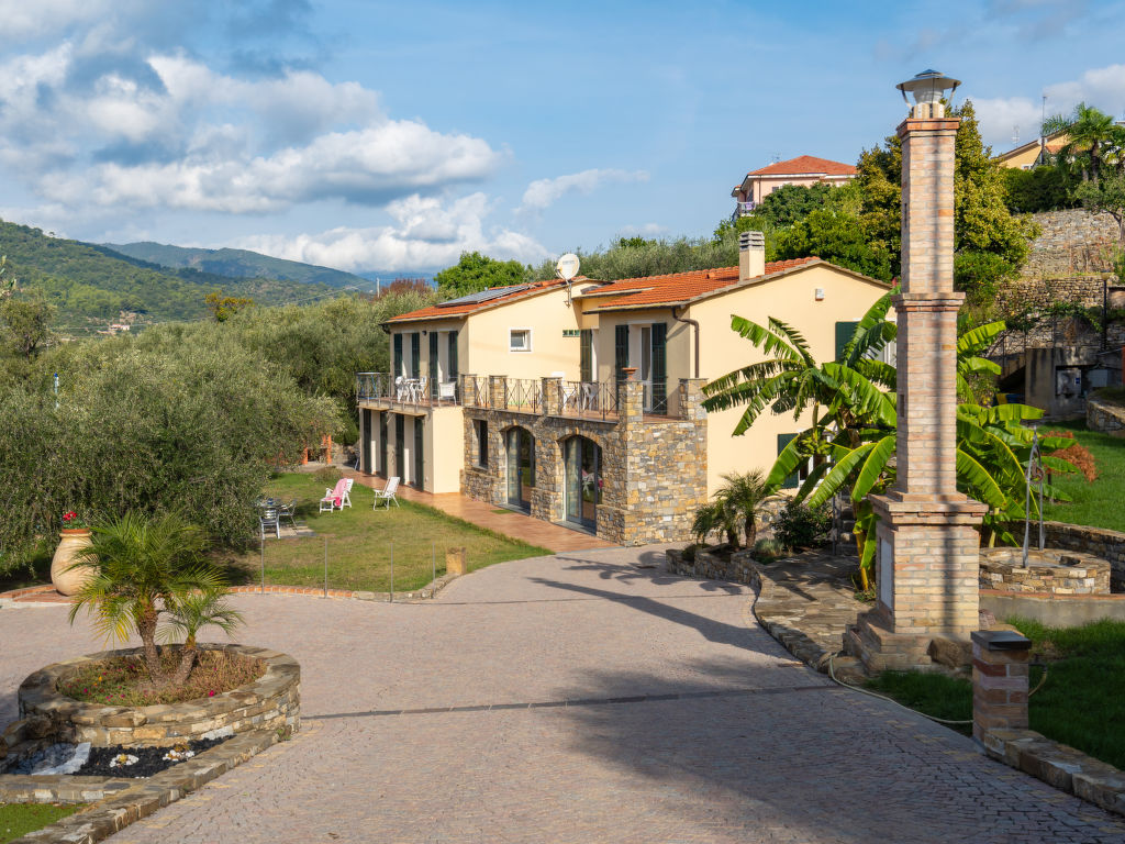 Ferienwohnung Joy (IMP521) Villa in Italien