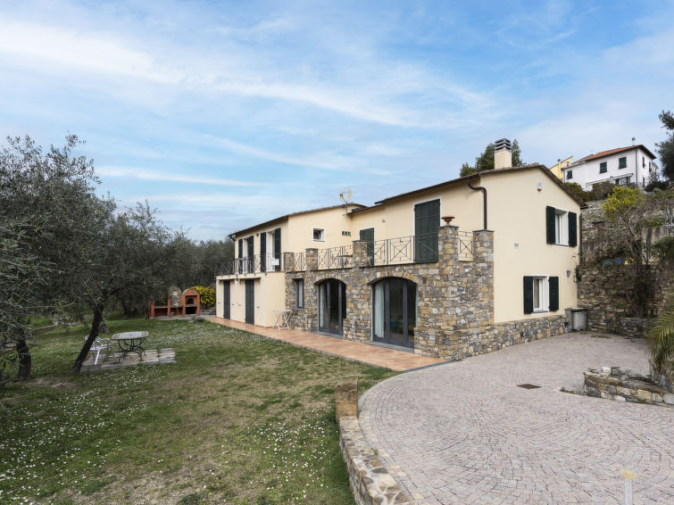 Search and Stay destination Provincia di Imperia, Liguria - Italy from AU$ 155. Costadoro