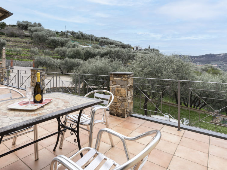 Search and Stay destination Provincia di Imperia, Liguria - Italy from AU$ 155. Costadoro