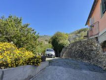 Holiday home Casa dei Nonni (IMP425)