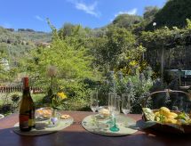 Holiday home Casa dei Nonni (IMP425)