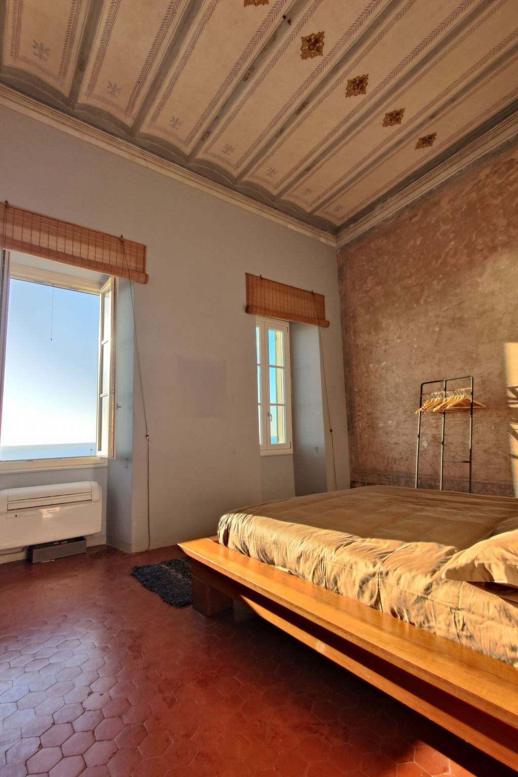 Photo of Elegantes historisches Apartment mit herrlichem Meerblick