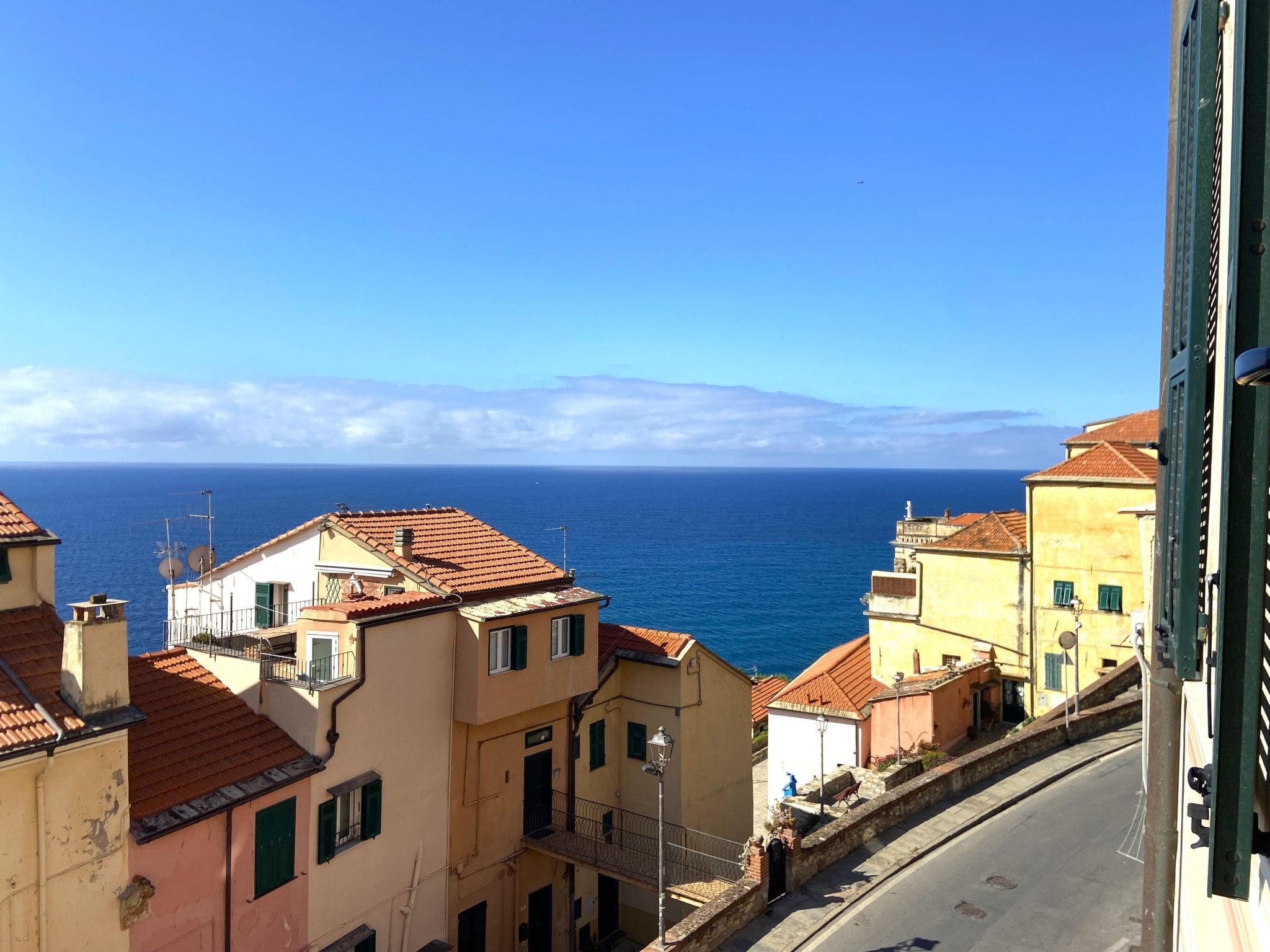 Elegantes historisches Apartment mit herrlichem Meerblick-Binnen