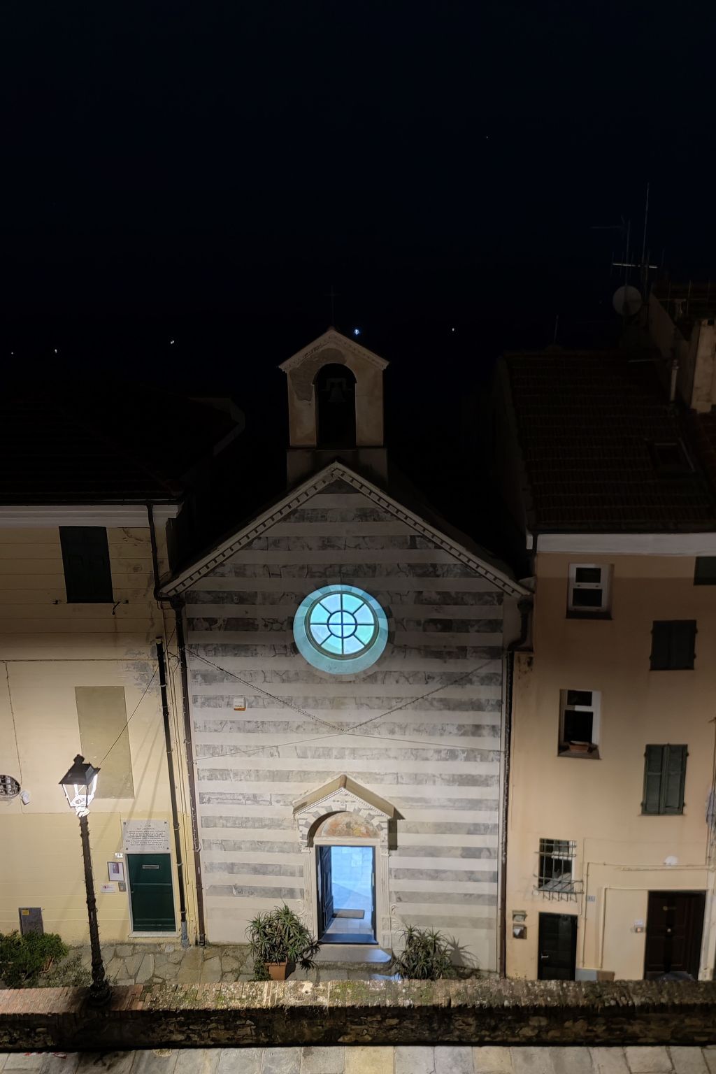 Elegantes historisches Apartment mit herrlichem Meerblick-Binnen