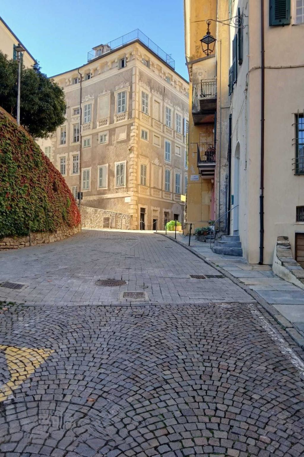 Elegantes historisches Apartment mit herrlichem Meerblick-Binnen