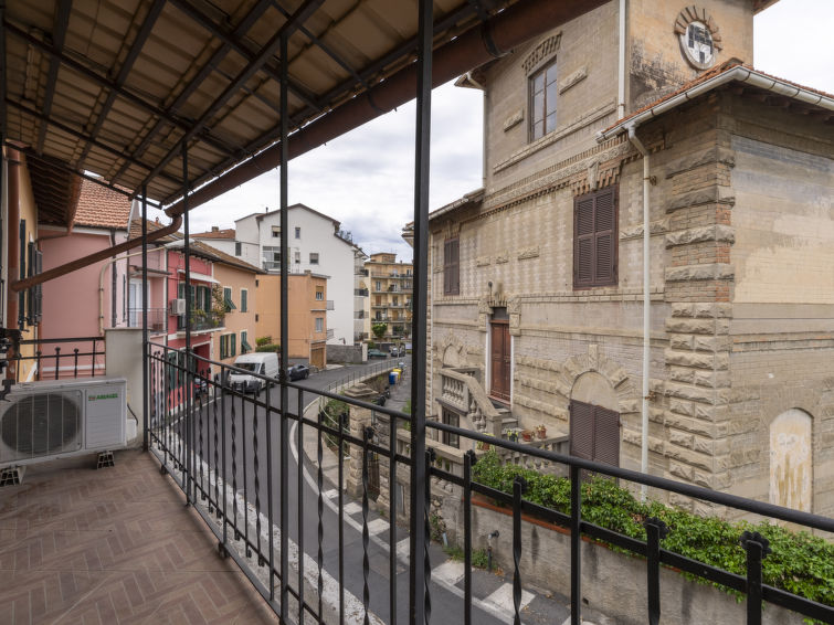 Search and Stay destination Imperia, Liguria - Italy from AU$ 182. Calderina