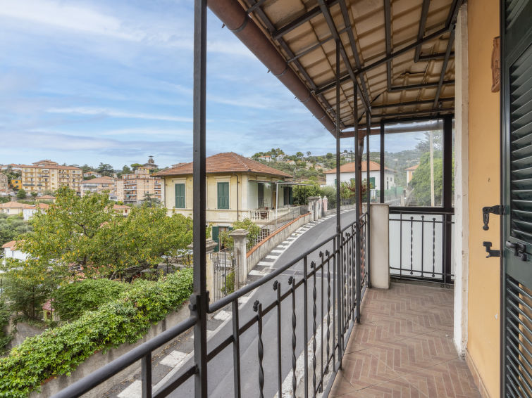 Search and Stay destination Imperia, Liguria - Italy from AU$ 182. Calderina