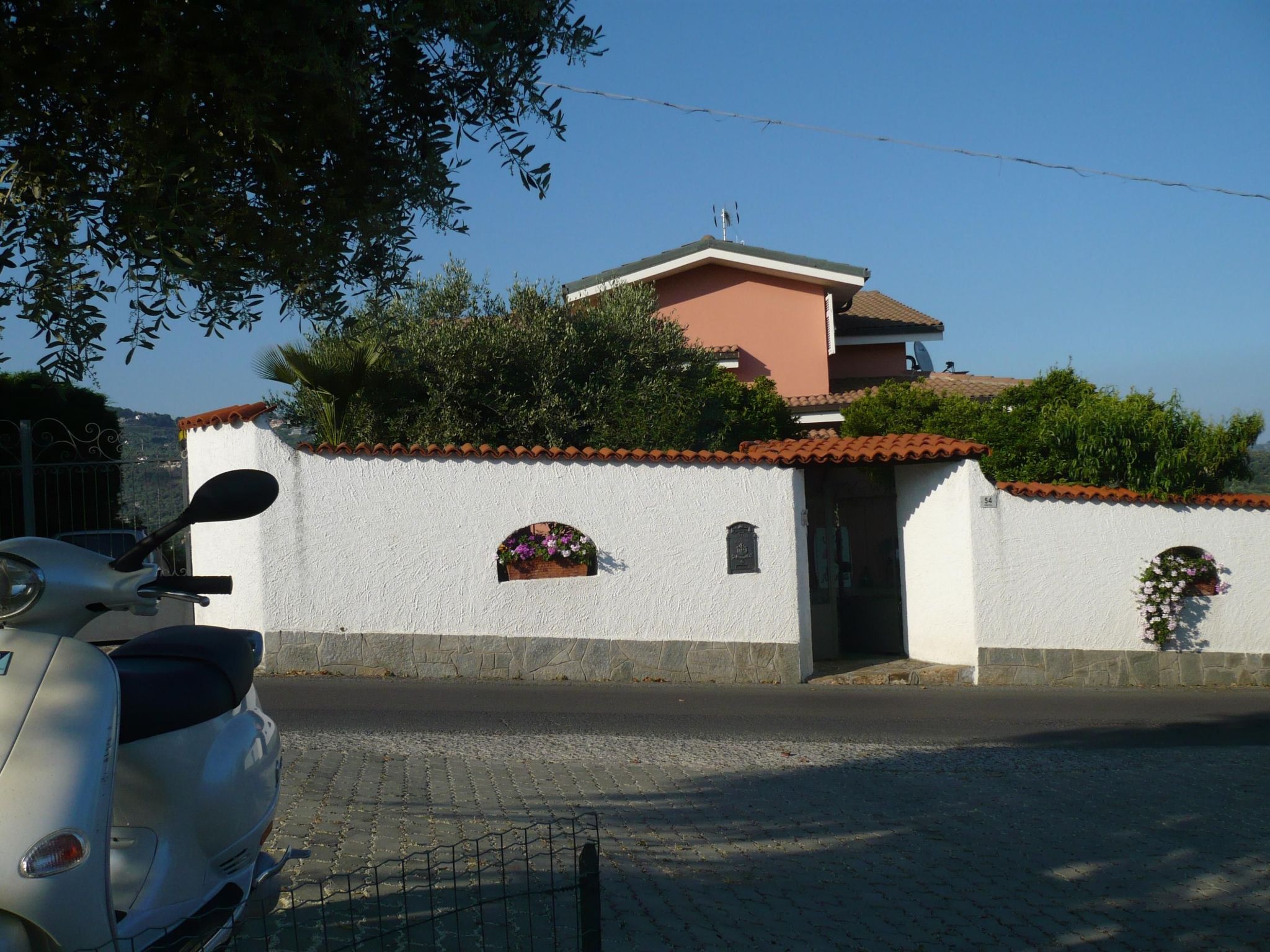 Photo of Zwei-Zimmer-Wohnung mit Meer- und Stadtblick