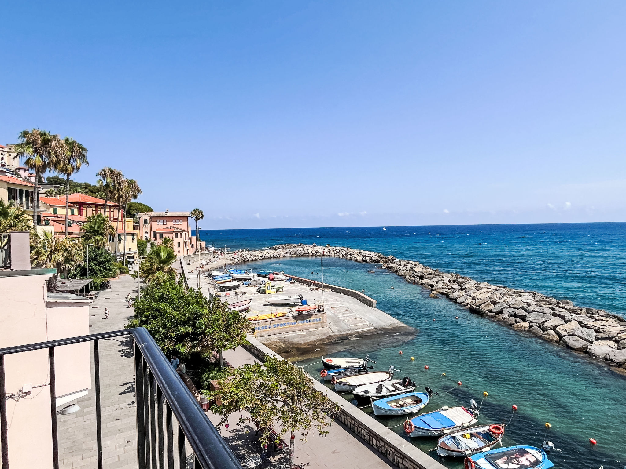 Finestra sul Mare - Outside