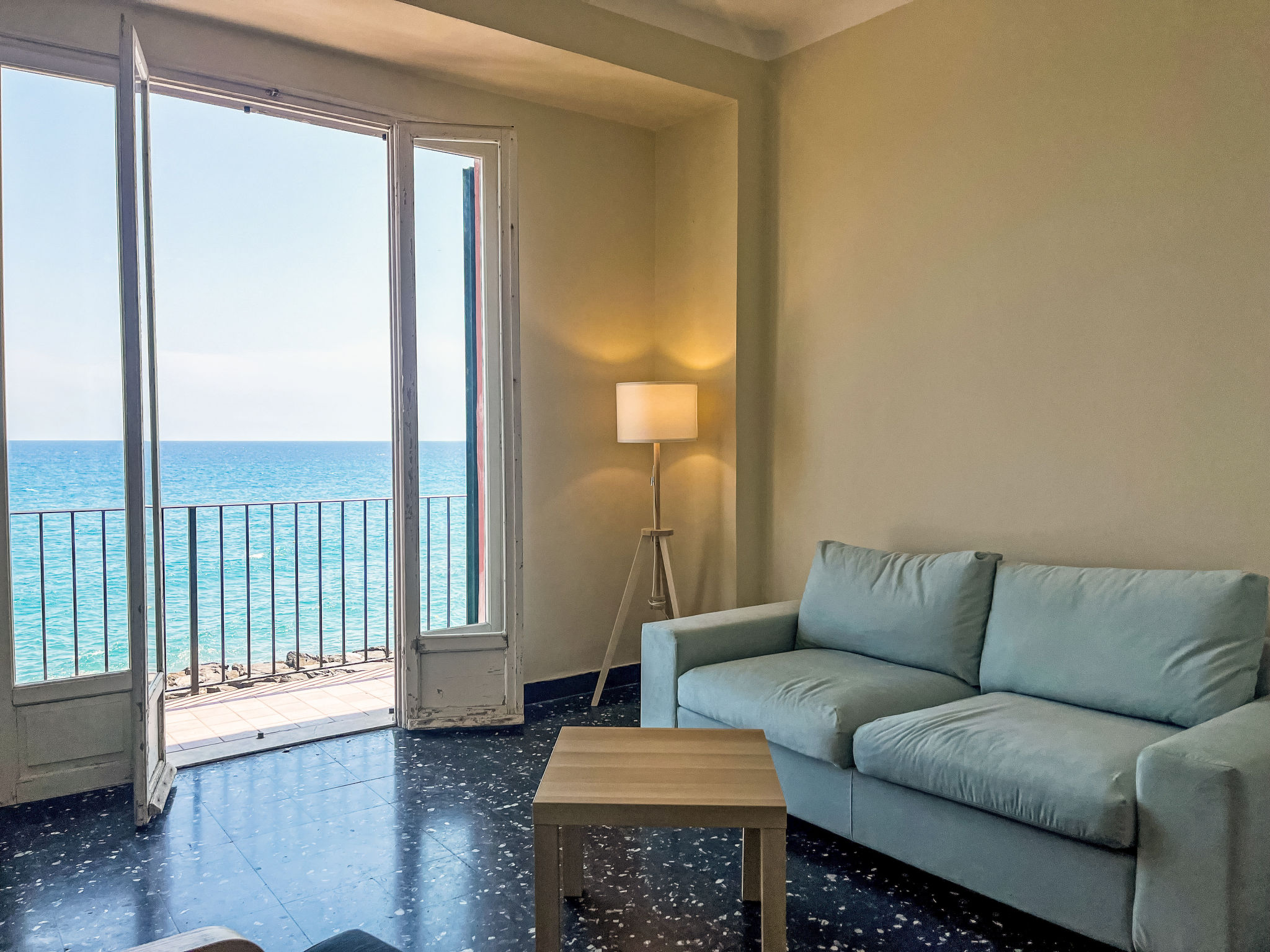 Finestra sul Mare - Inside