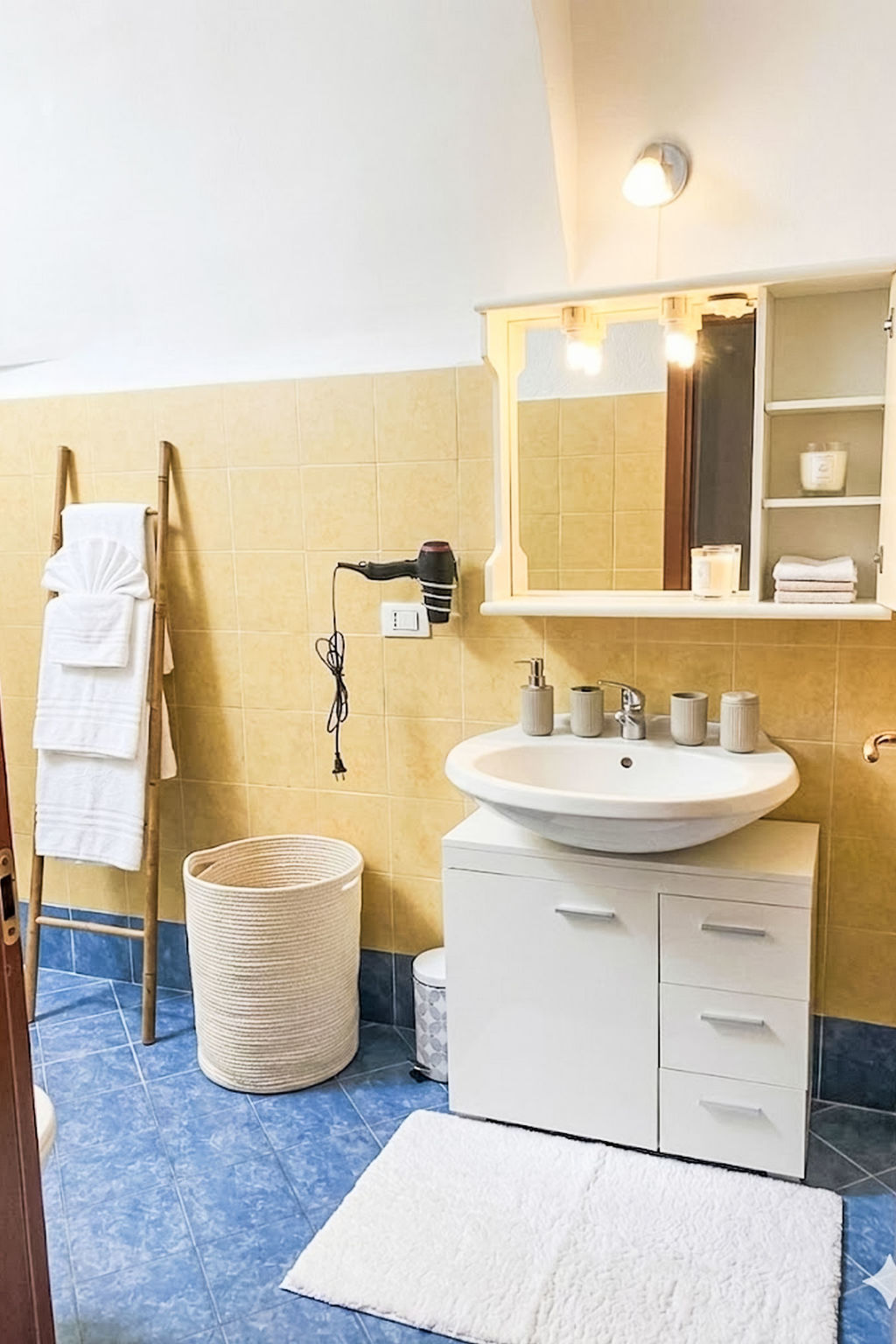 Casa dei Nani - Drinnen