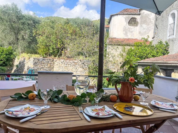 6-persoons appartement met bergzicht in Molini di Prelà in Molini di Prelà