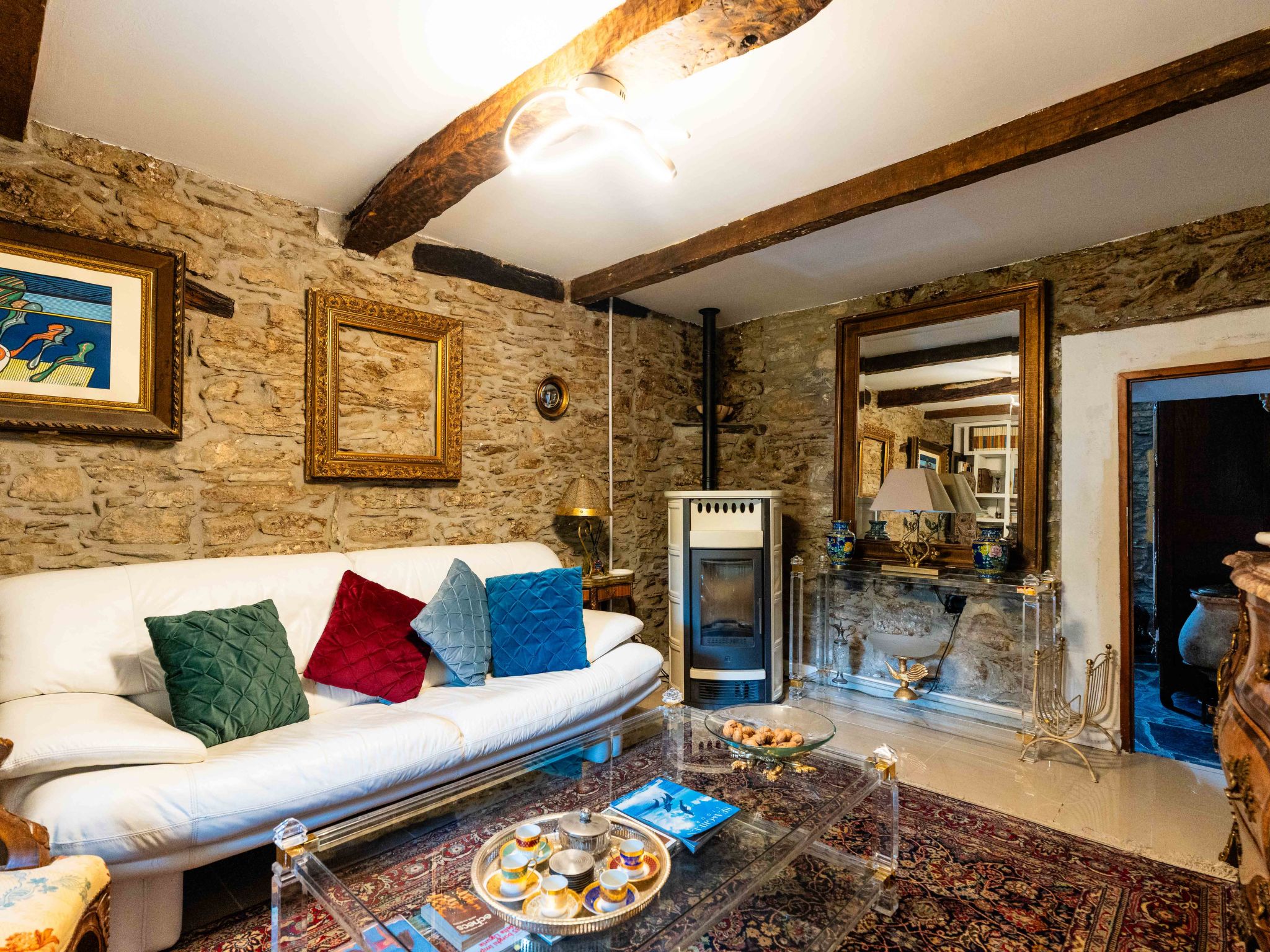 Ma Maison-Binnen