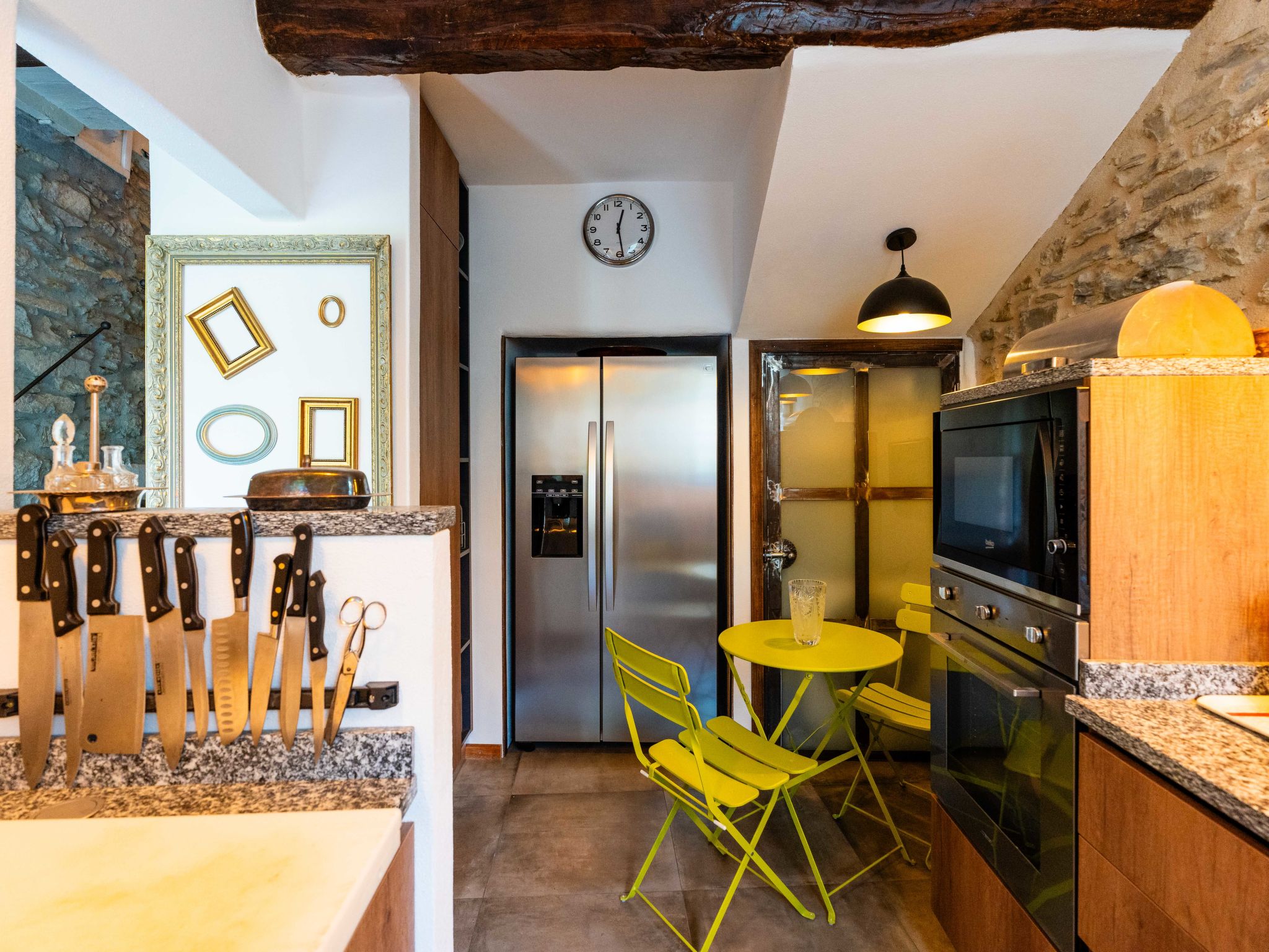 Ma Maison-Binnen