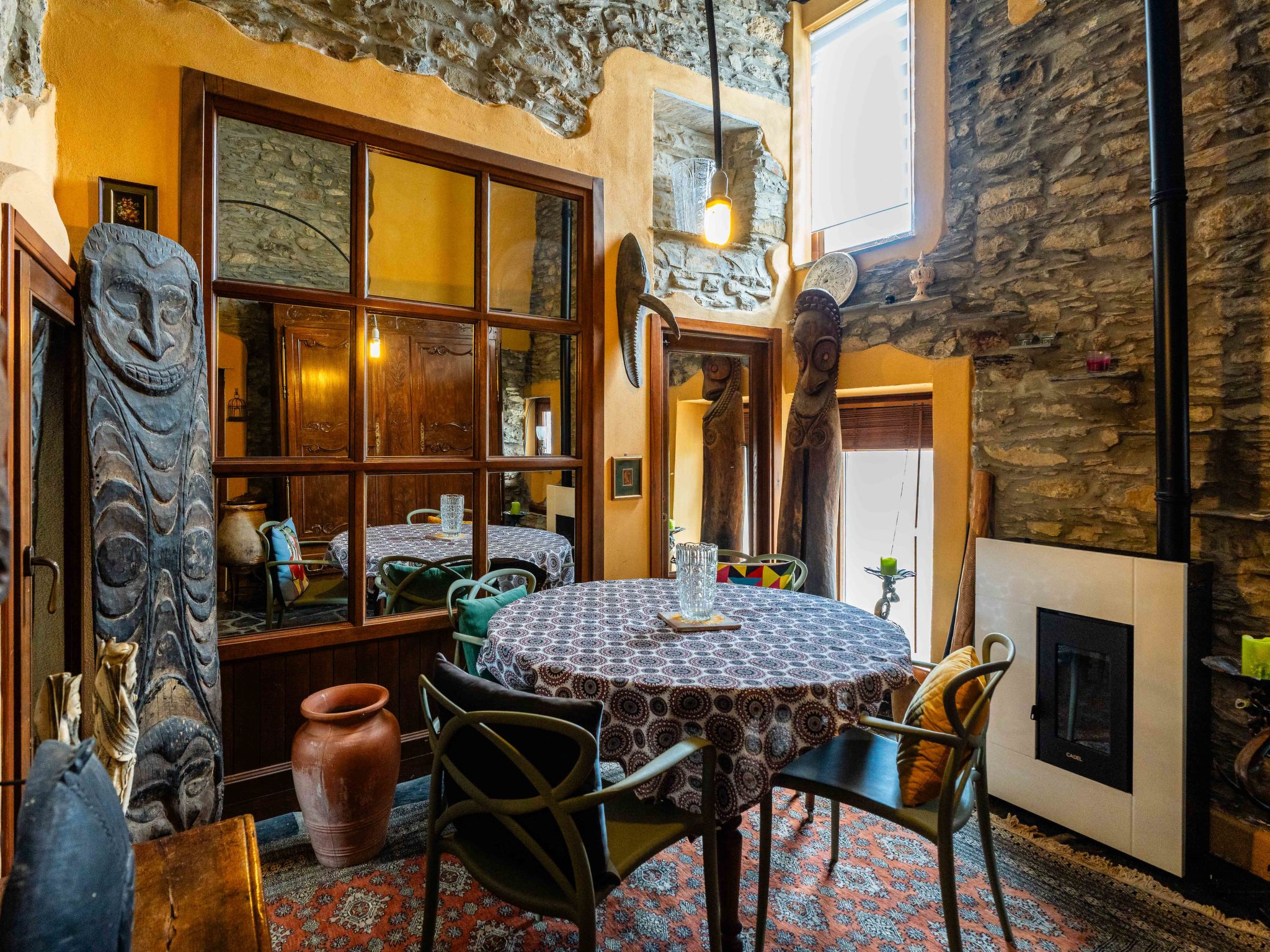 Ma Maison-Binnen