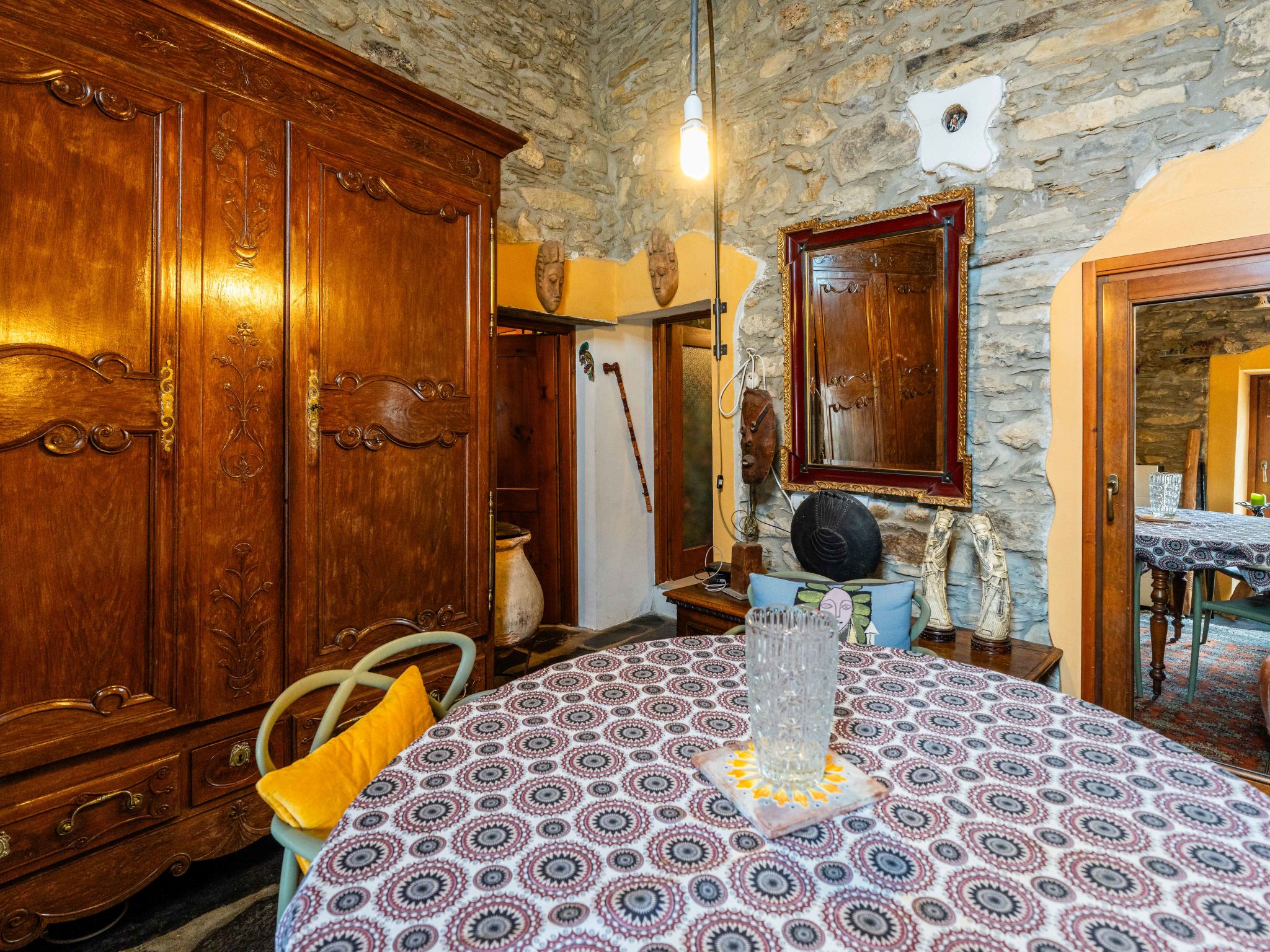 Ma Maison-Binnen