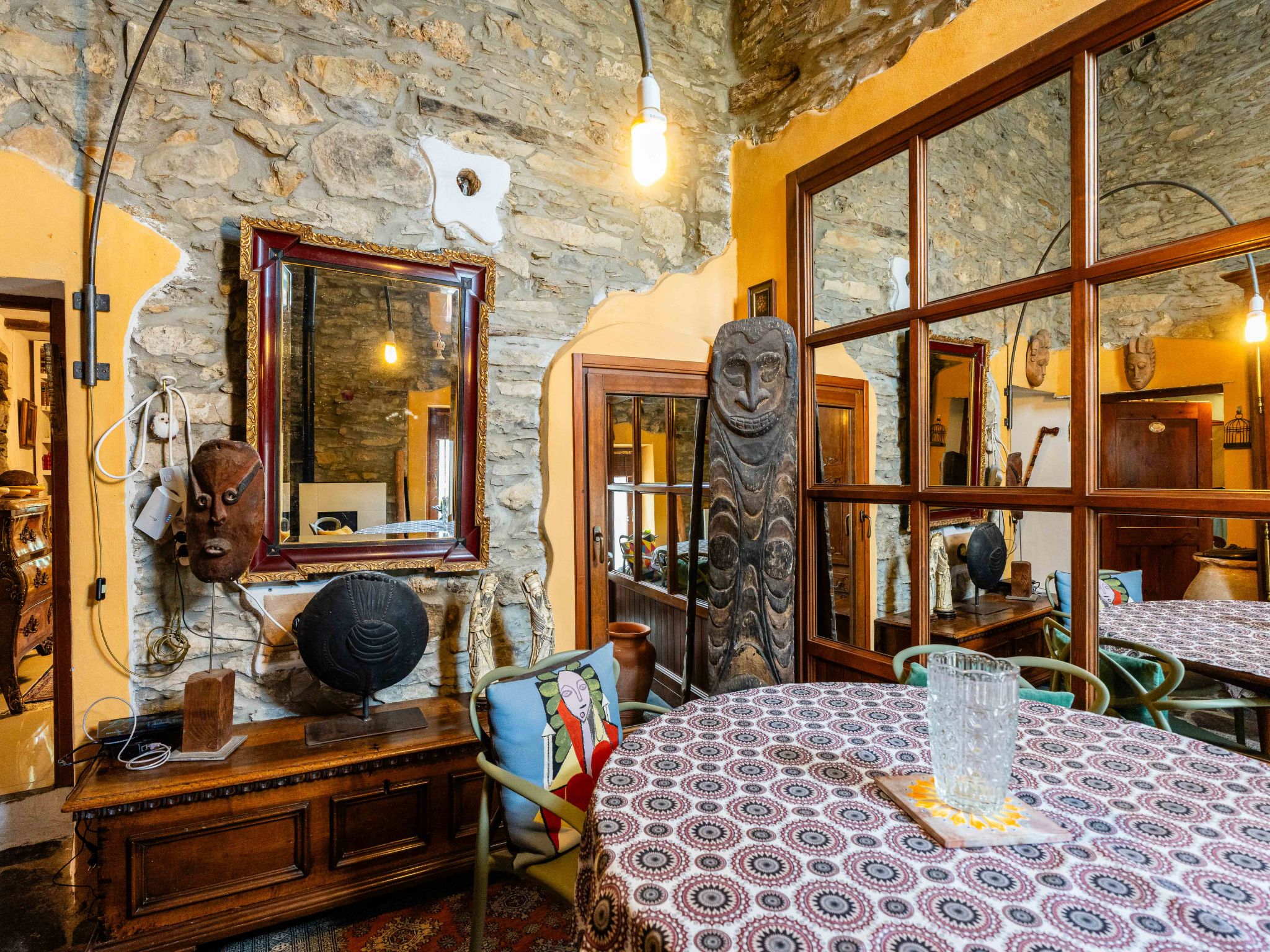 Ma Maison-Binnen