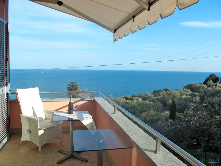 Poggi accommodation villas for rent in Poggi apartments to rent in Poggi holiday homes to rent in Poggi