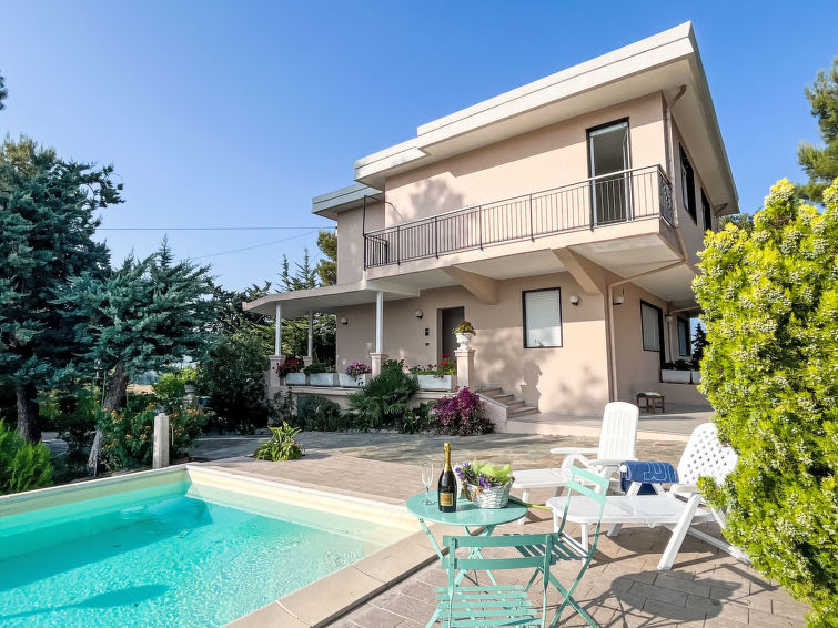 10-persoons vakantiehuis met privézwembad in Poggi in Poggio a Caiano