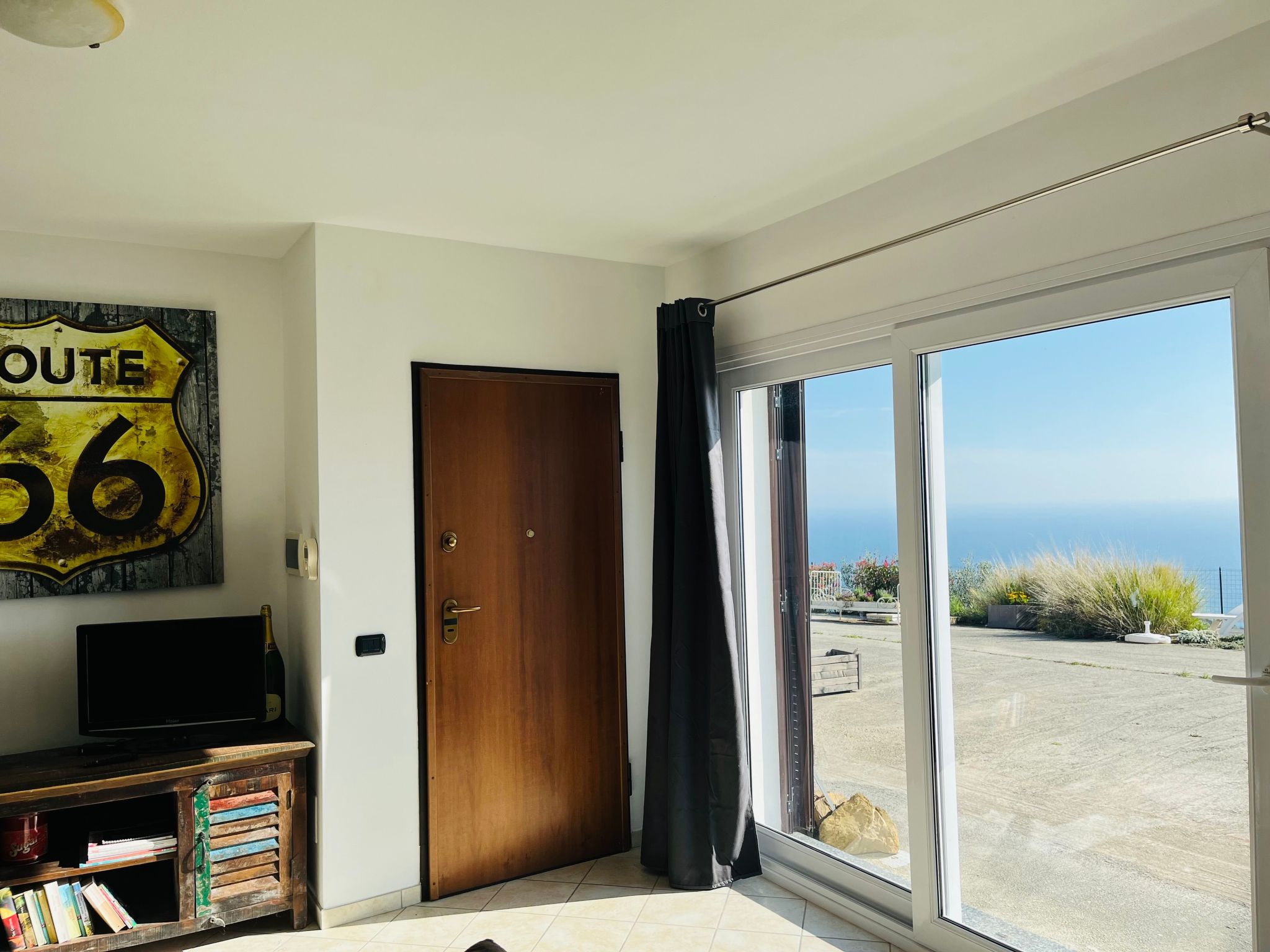 Bella Vista Poggi 180 Grad Fantastischer Meerblick-Inside