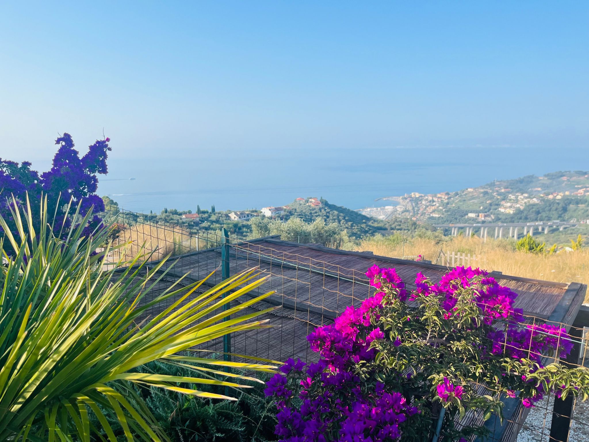 Bella Vista Poggi 180 Grad Fantastischer Meerblick-Inside